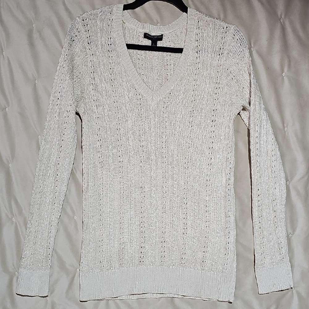 Banana Republic Cream V-Neck Sweater